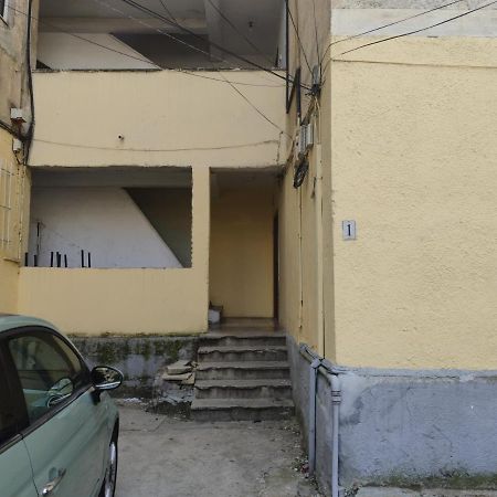 Guest Room Tirana Center Bagian luar foto