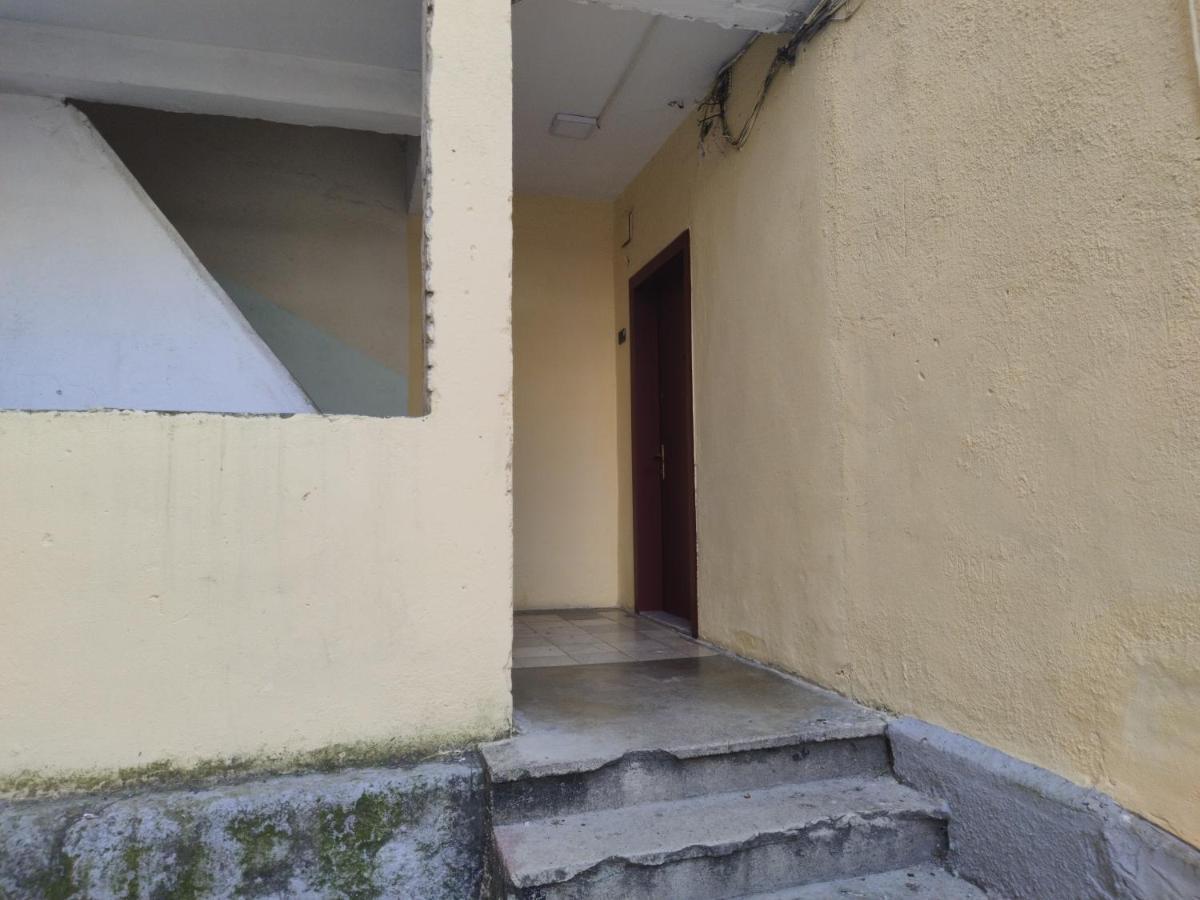 Guest Room Tirana Center Bagian luar foto